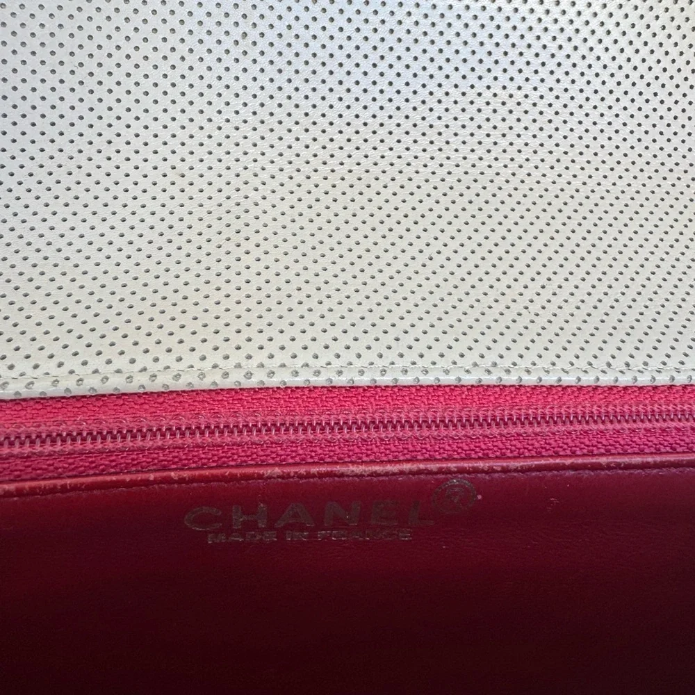 CHANEL Vintage Perforated Leather Top Handle Bag – Beige & Bordeaux - Picture 11 of 16